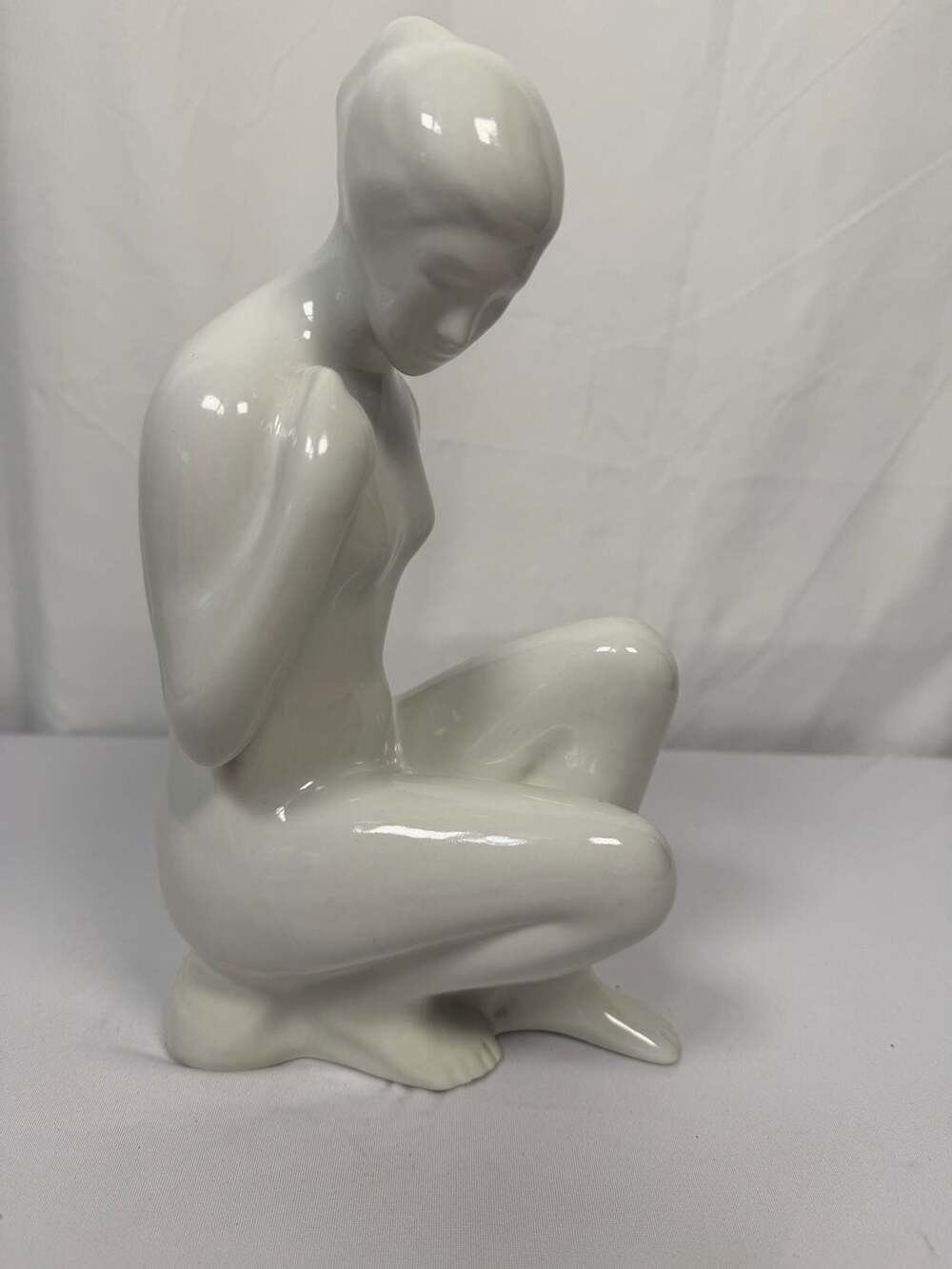 Vintage Royal Dux Bohemia Porcelain Sitting Nude Figurine #737 - Picture 2 of 6